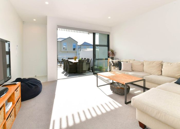  at 8 Sapling Way, Millwater, Rodney, Auckland