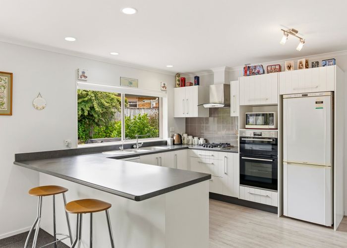  at 3 Nicholas Place, Waikanae Beach, Kapiti Coast, Wellington