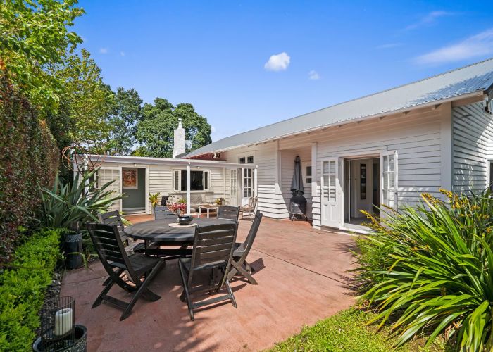  at 18 David Street, Westown, New Plymouth