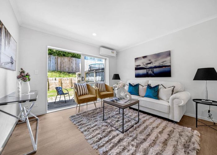  at 12 Brashier Circle, Sunnyvale, Waitakere City, Auckland