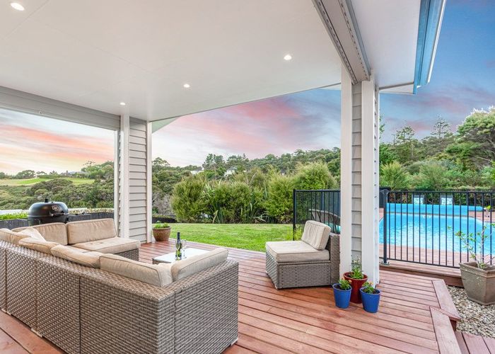  at 2 Tirohanga Crescent, Stanmore Bay, Whangaparaoa