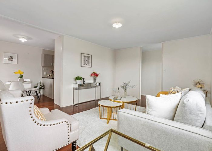  at 2/141 Canal Road, Avondale, Auckland