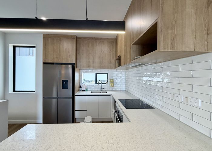  at 5 Arura Place, Massey, Waitakere City, Auckland