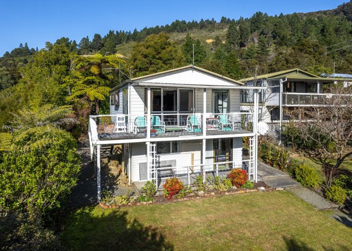  at 659 Queen Charlotte Drive, Picton