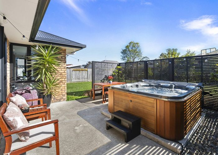  at 16 Chestnut Close, Kelvin Grove, Palmerston North