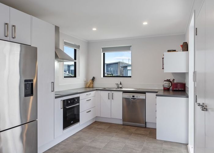  at 99 Battalion Drive, Papakura, Papakura