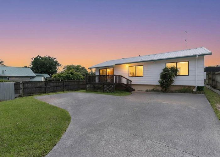  at 1/56 Connell Street, Blockhouse Bay, Auckland City, Auckland