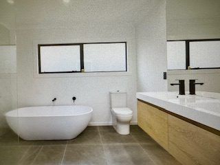  at 5 Gloucester, Silverstream, Upper Hutt, Wellington