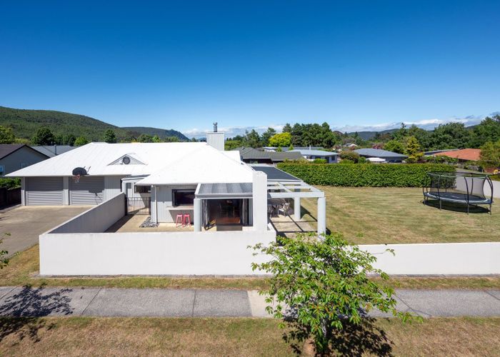  at 1 Antonia Place, Kinloch, Taupō