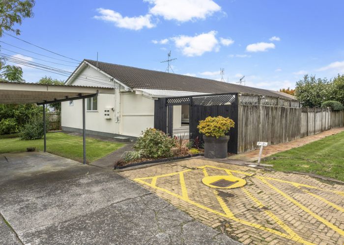  at 1/45 Abbotts Way, Remuera, Auckland