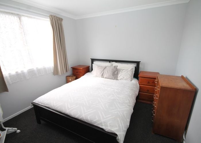  at 71 Chichester Drive, Rosehill, Papakura