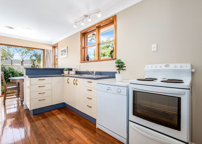 at 256 Oxford Terrace, Avalon, Lower Hutt, Wellington