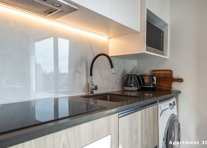 at 1C,2C/207 Kilmore Street, City Centre, Christchurch City, Canterbury