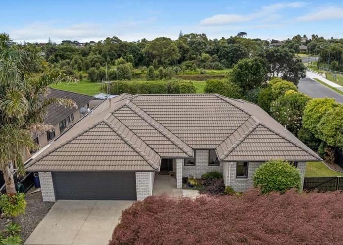  at 2 Carrington Drive, Papamoa Beach, Papamoa