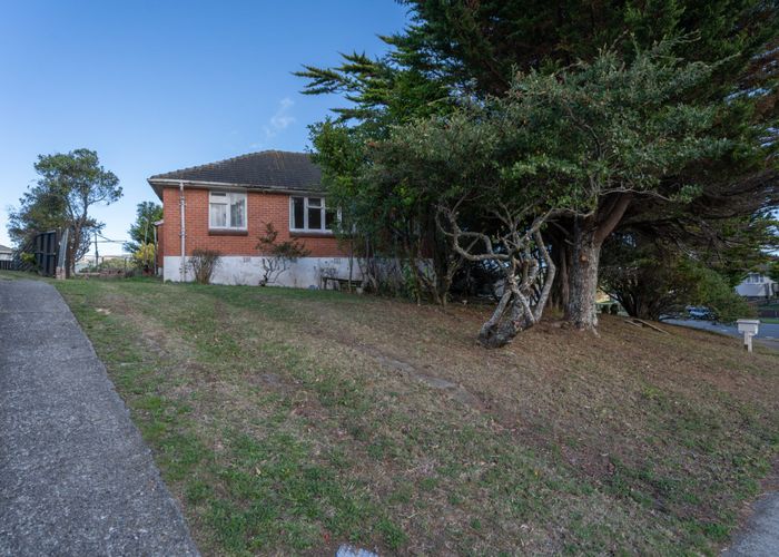  at 76 Mckillop Street, Ranui, Porirua