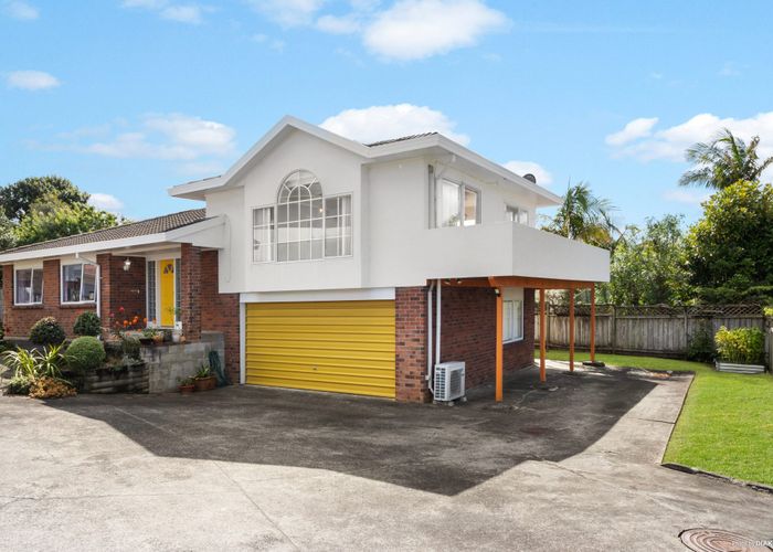  at 2/62 Whiting Grove, West Harbour, Waitakere City, Auckland