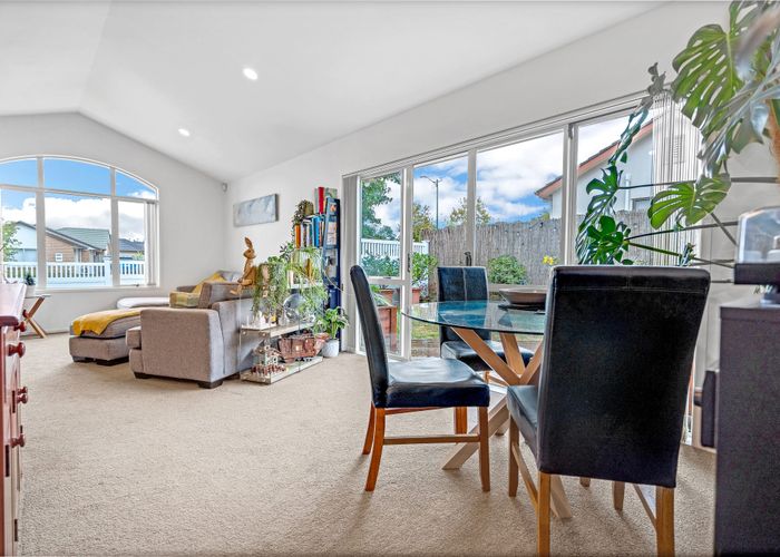  at 71 Riverton Drive, Randwick Park, Auckland
