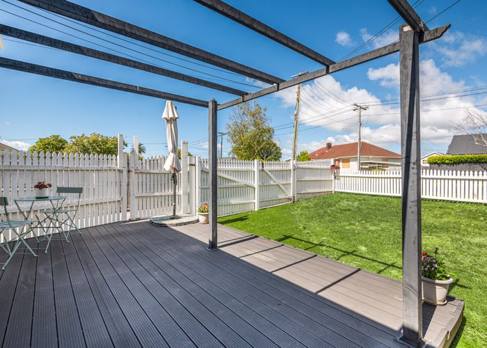  at 5 Radnor Road, Mount Roskill, Auckland