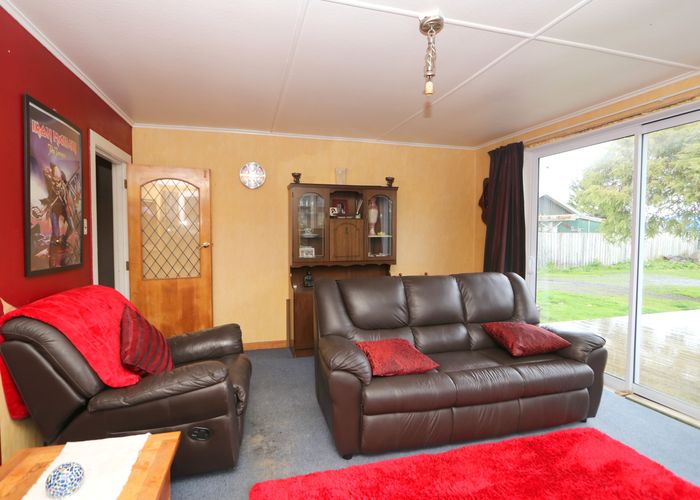  at 82 Lithgow Street, Glengarry, Invercargill