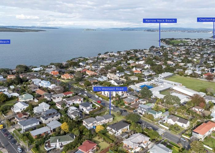  at 1/14 Westwell Road, Belmont, North Shore City, Auckland