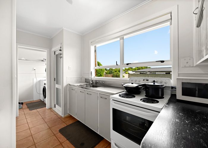  at 24 Larnach Street, Saint Andrews, Hamilton, Waikato