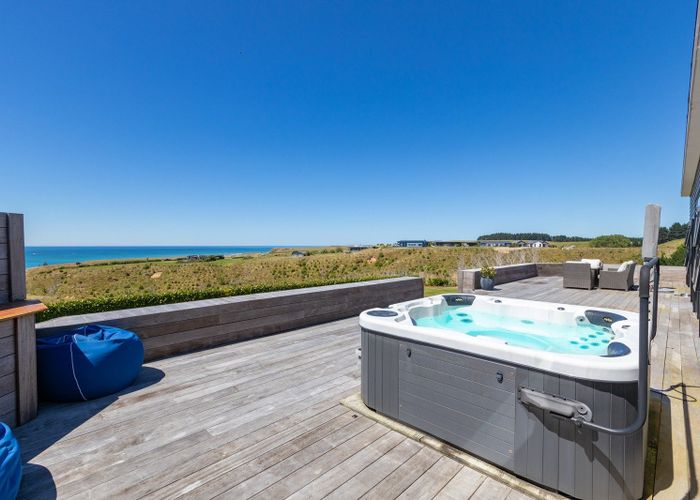  at 5 Pukeko Place, Riversdale Beach, Masterton