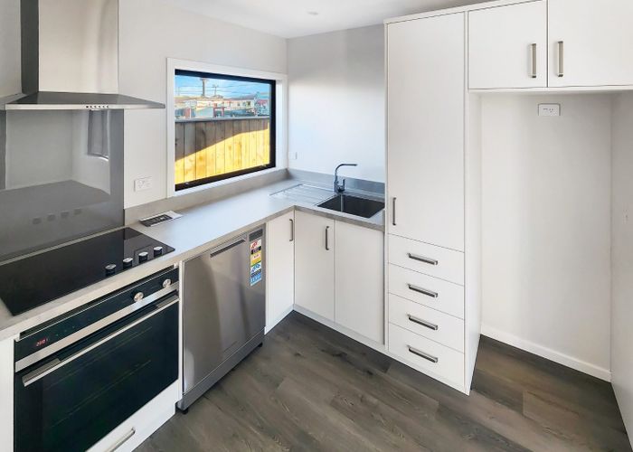  at 8 Cousins Avenue East, Foxton Beach, Foxton