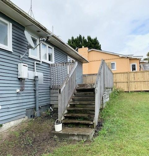  at 383 West Coast road, Glen Eden, Waitakere City, Auckland