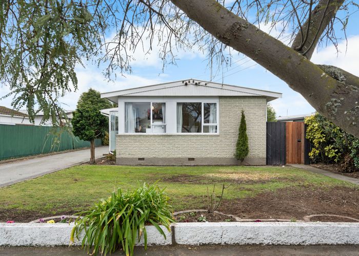  at 1/33 Prestons Road, Redwood, Christchurch City, Canterbury
