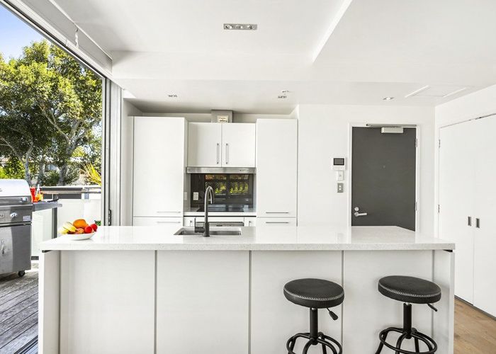  at 112/16 Huron Street, Takapuna, North Shore City, Auckland