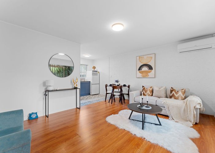  at 4/83 Birkdale Road, Birkdale, North Shore City, Auckland
