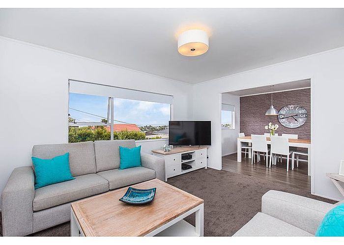  at 1/52 Arran Road, Browns Bay, North Shore City, Auckland
