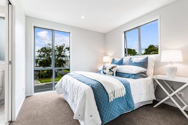  at 2/51 Wharf Road, Te Atatu Peninsula, Auckland