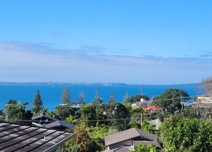  at 2/4 Oban Road, Browns Bay, North Shore City, Auckland