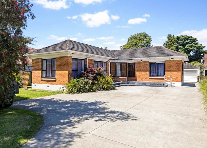  at 15 Glen Avenue, Papatoetoe, Manukau City, Auckland