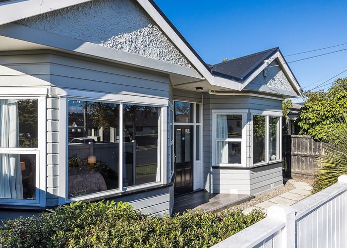  at 3 Kings Avenue, Saint Kilda, Dunedin, Otago