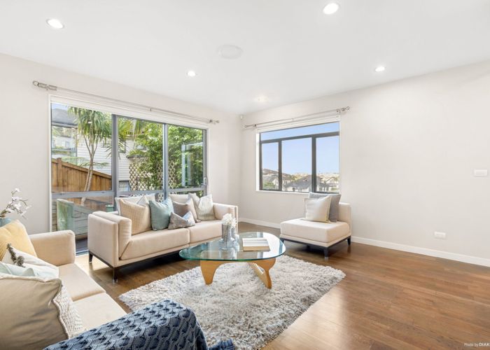  at 56 Corricvale Way, Northcross, Auckland