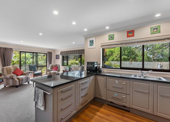  at 15 Fairway Oaks Dr, Waikanae Beach, Kapiti Coast, Wellington