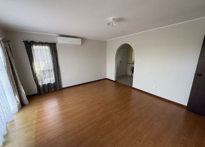  at 2/3 Hedge row, Sunnyhills, Manukau City, Auckland