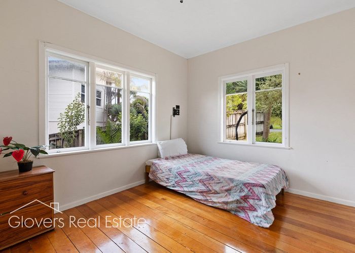  at 1/59 Newington Road, Henderson, Auckland