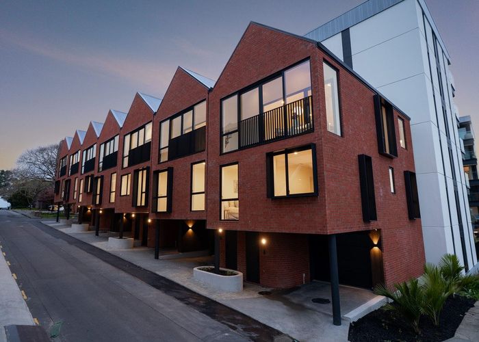  at 5/3 Madeira Lane, Grafton, Auckland City, Auckland