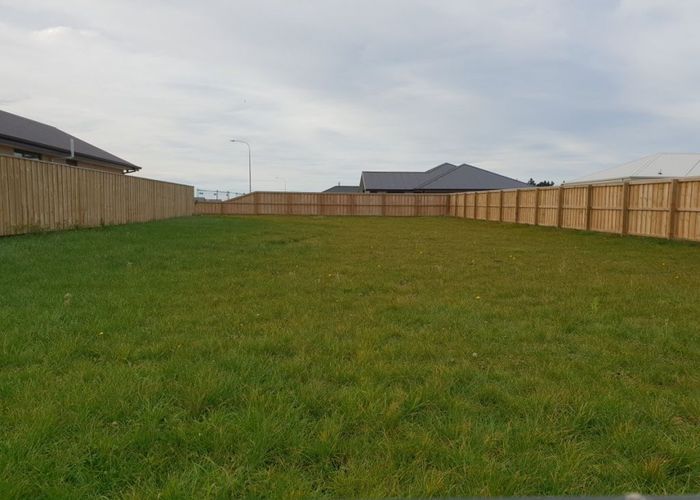  at 11 Claremont Crescent, Amberley, Amberley