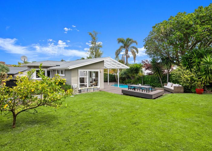  at 10 Pembroke Crescent, Glendowie, Auckland