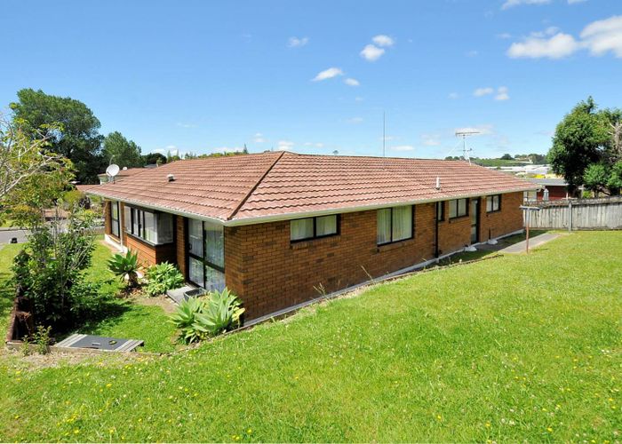  at 10 Ronald Macken Place, Mairangi Bay, North Shore City, Auckland