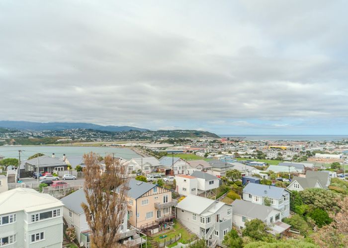  at 2B Baden Road, Hataitai, Wellington