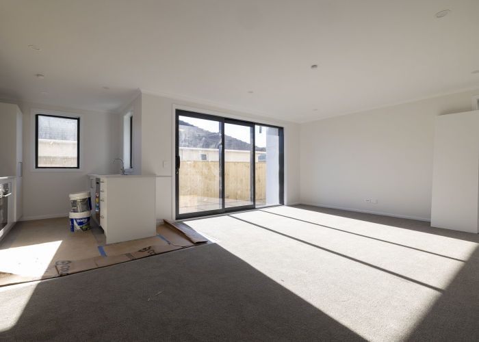  at 215 Stokes Valley Road, Stokes Valley, Lower Hutt, Wellington