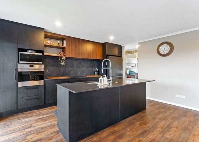  at 4 Rosslands Avenue, Karaka, Papakura