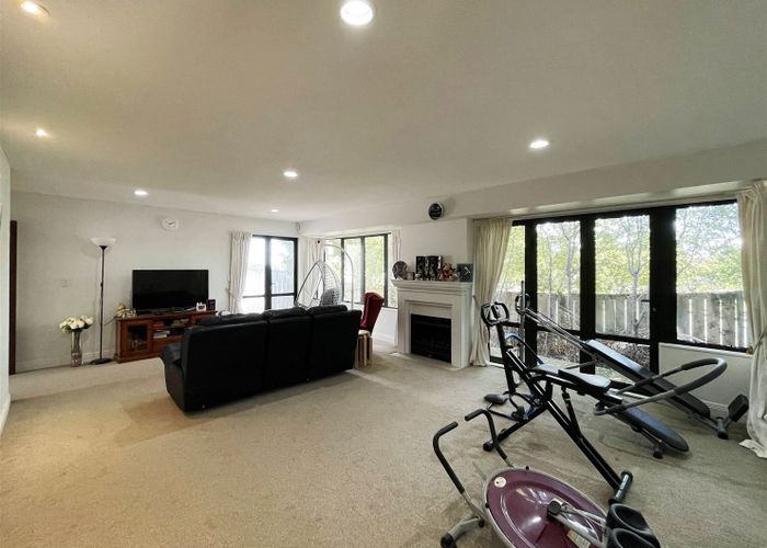 For sale 51 Reeves Road, Pakuranga, Auckland homes.co.nz