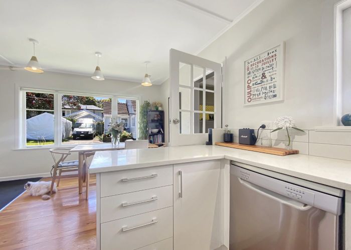  at 122 Atkinson Road, Titirangi, Waitakere City, Auckland