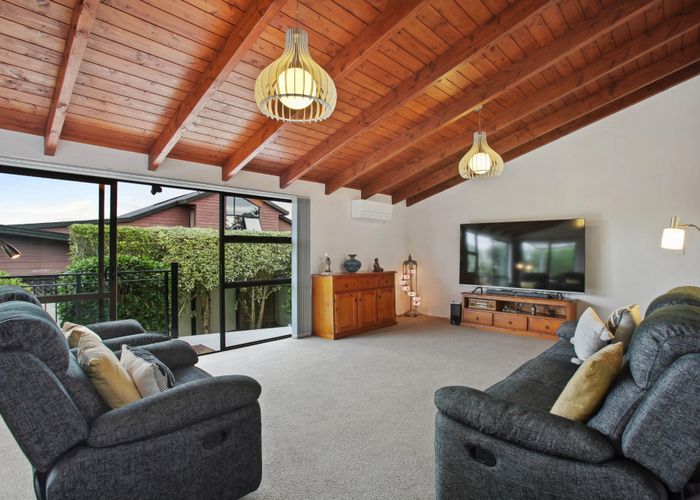  at 18 Deanna Drive, West Harbour, Waitakere City, Auckland